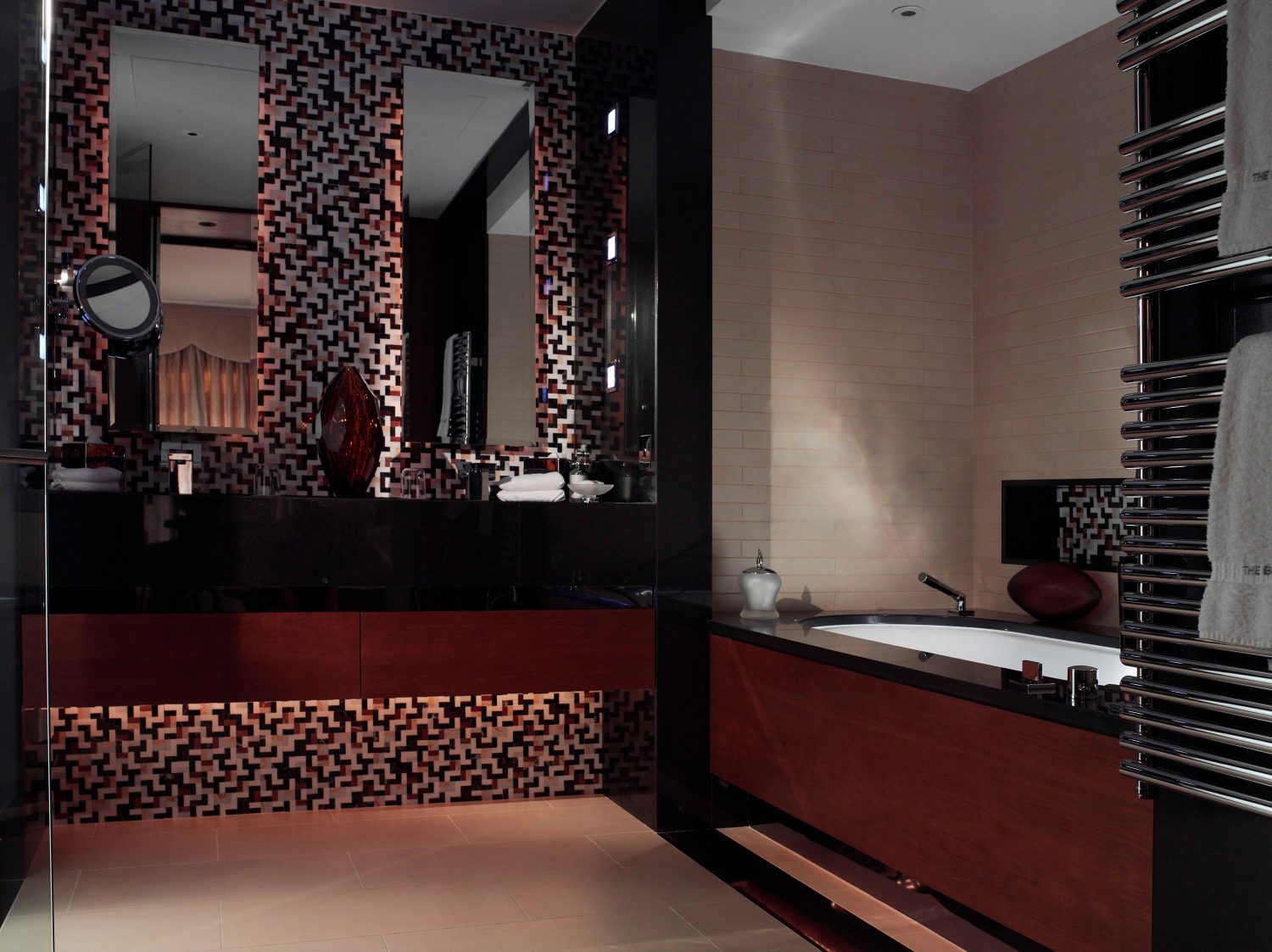 Chelsea Suite at The Berkeley Hotel by Daniel Hopwood – stylish bathroom. Boutique hotel design