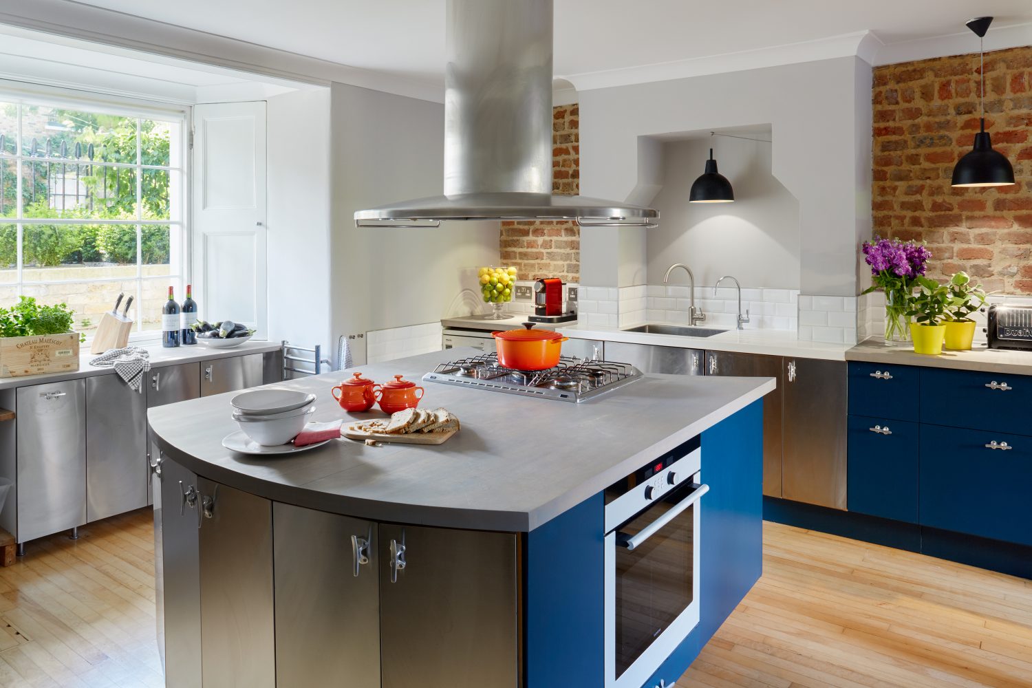 Happy House by Daniel Hopwood – blue kitchen. Eclectic design